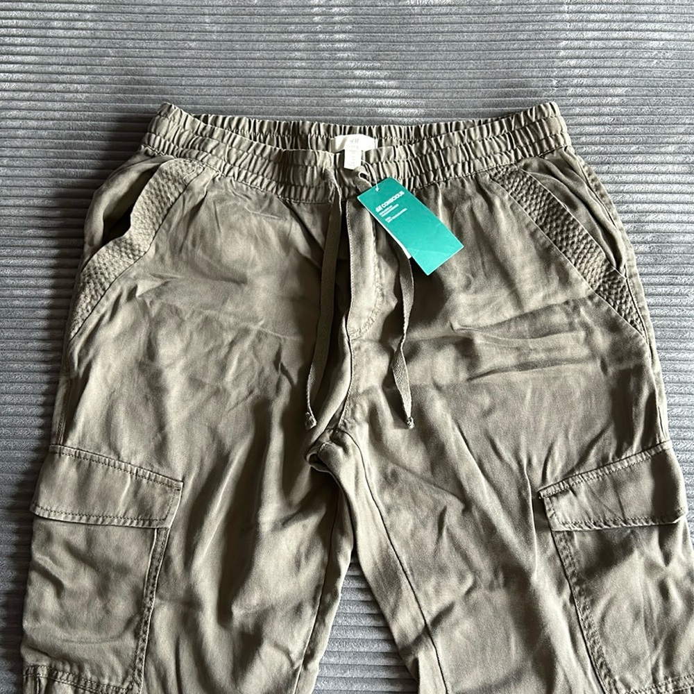 H&M Lightweight Cargo Pants